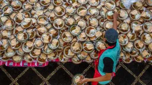 موسم البهجة.. عواصم ومدن عربية تستقبل رمضان بأجواء روحانية وتقاليد مميزة موسم البهجة.. عواصم ومدن عربية تستقبل رمضان بأجواء روحانية وتقاليد مميزة