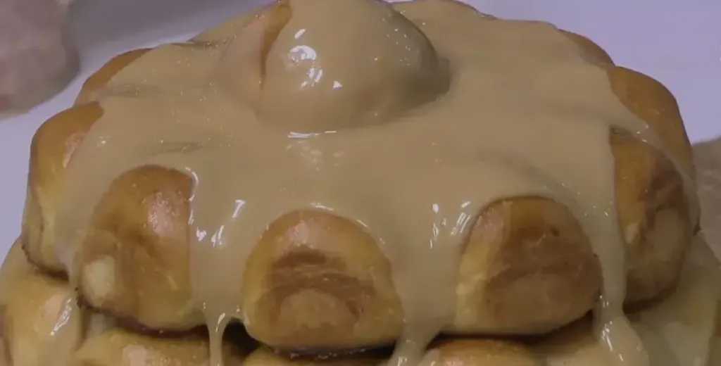 خلية نحل بالتمر.. وصفة مبتكرة لتحضير حلوى شهية في المنزل