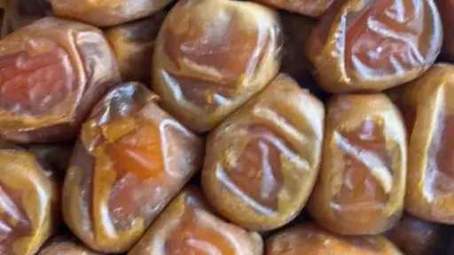 التمر في رمضان.. غذاء صحي متكامل بفوائد مذهلة للجسم