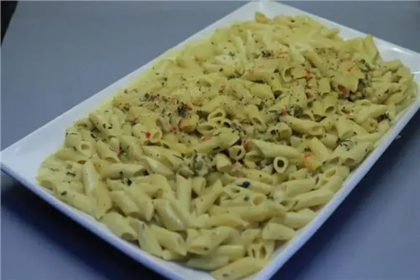 مكرونة باللحم المفروم والعدس