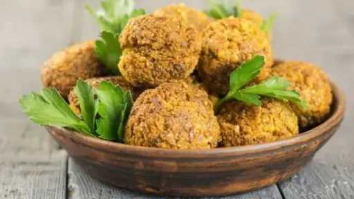 أضرار الطعمية عند تناولها في السحور أضرار الطعمية عند تناولها في السحور