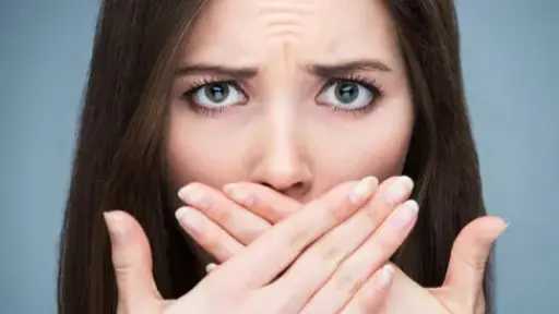 الجفاف وراء رائحة الفم الكريهة أثناء الصيام وكيفية التغلب عليها