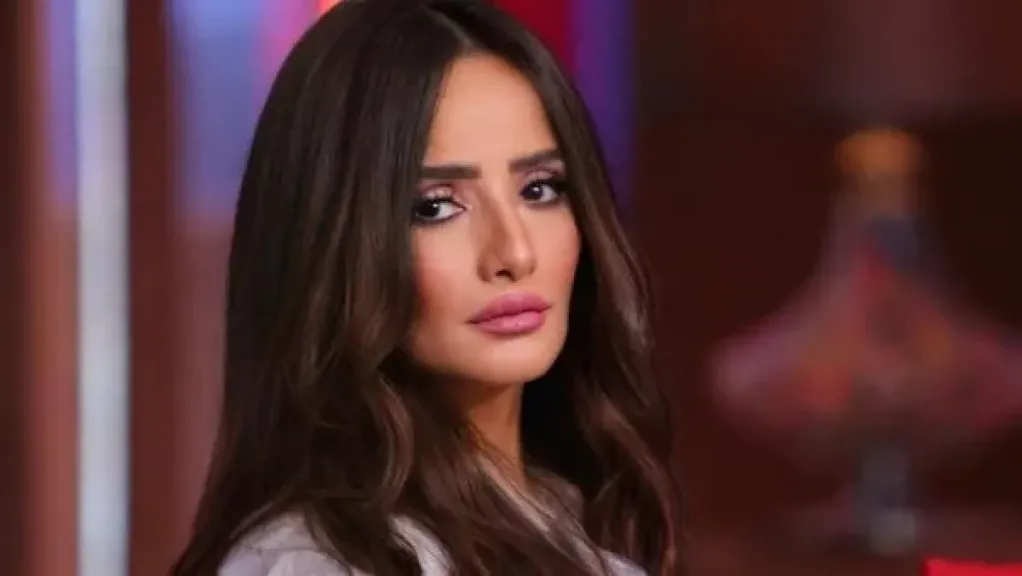 الفنانة زينة