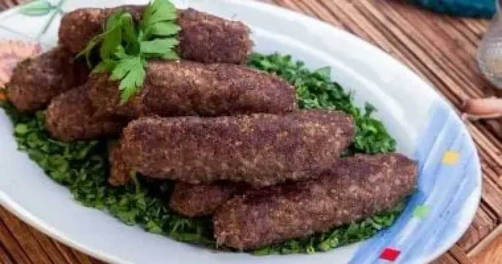 انا حوا يقدم وجبة فطور اليوم السابع من رمضان كفتة مشوية وشوربة خضار..بالهنا