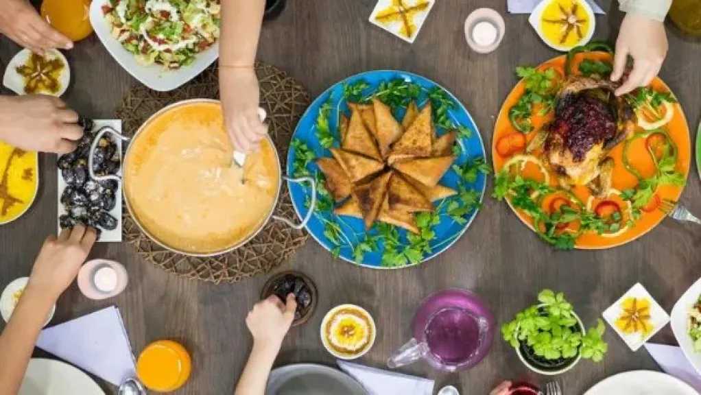 ترتيب أطباق الإفطار في رمضان.. وصفة مثالية لصحة أفضل