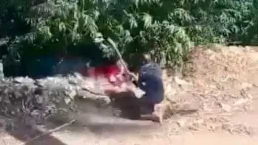 الأمن يضبط المتهمين في واقعة إلقاء سيدة بترعة في البحيرة الأمن يضبط المتهمين في واقعة إلقاء سيدة بترعة في البحيرة