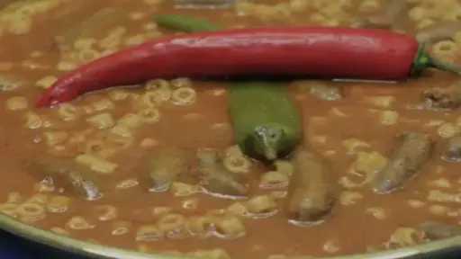 مبكبكة السجق.. طبق رئيسي شهي بنكهات مميزة