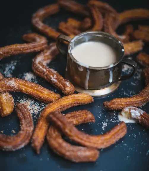 طريقة عمل بلح الشام بدون بيض.. وصفة اقتصادية بقرمشة مثالية