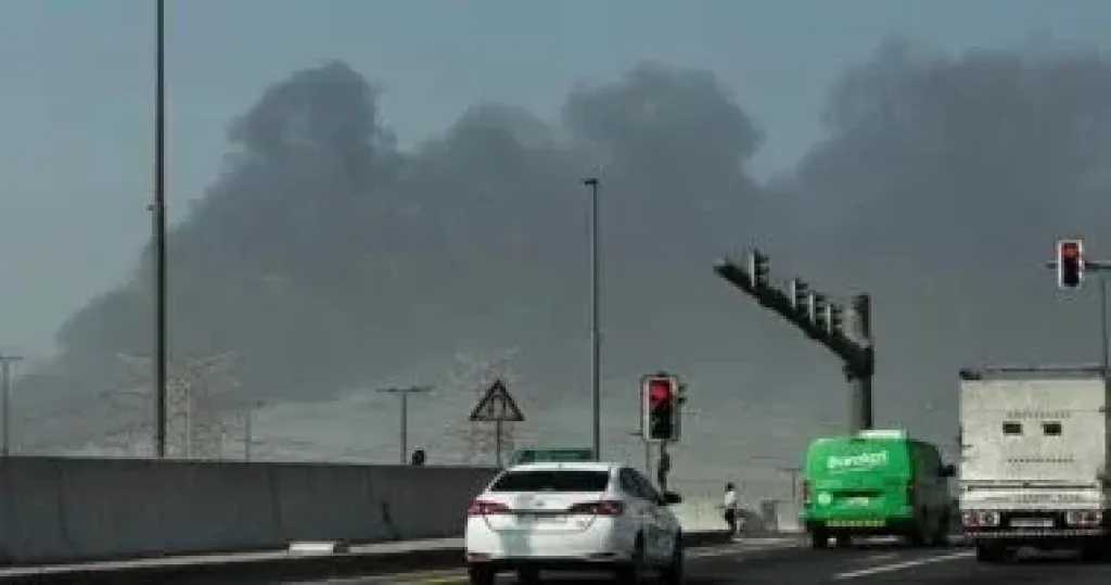 عاجل.. إصابة سيدة وطفلها وتضرر مبنى بأبوظبي بعد اعتراض طائرة مسيّرة