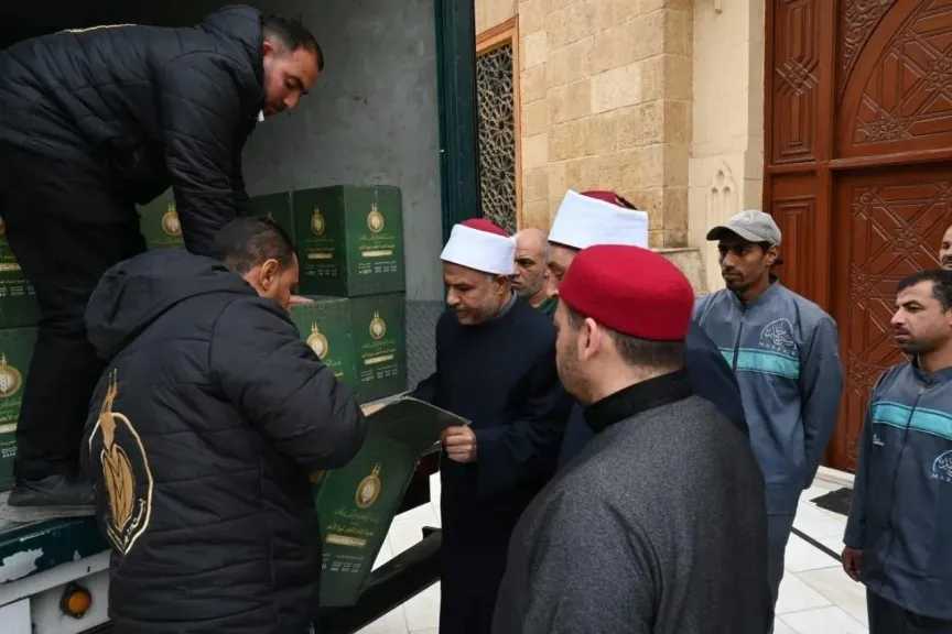 توزيع 1000 كرتونة غذائية من مسجد الإمام الحسين لدعم الأسر الأكثر احتياجًا