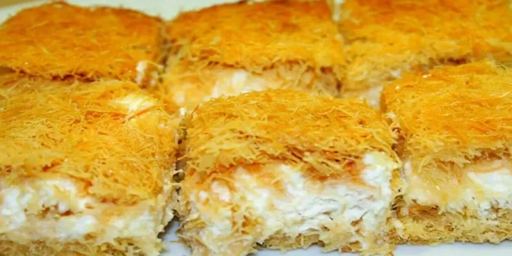 الكنافة بالقشطة