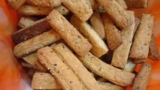 القراقيش.. نكهة العيد التقليدية على مائدة المصريين