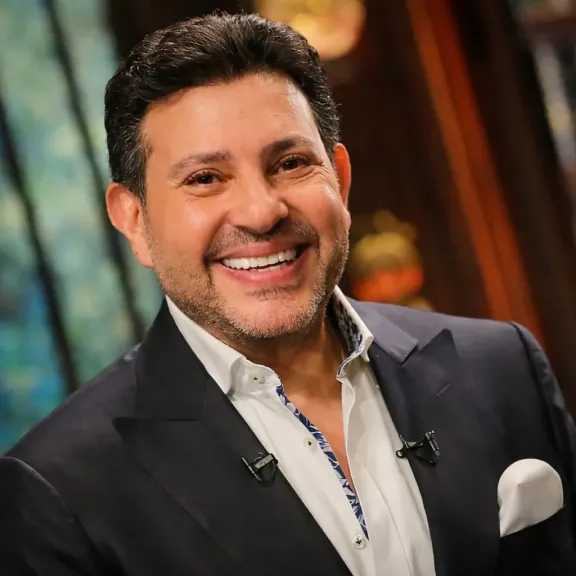 وفاة الفنان الكبير هاني شاكر .. ماذا نعرف حتى الآن؟