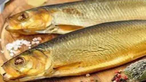 ارتفاع الطلب على الرنجة مع اقتراب عيد الفطر.. نصائح لاختيار السمك الطازج