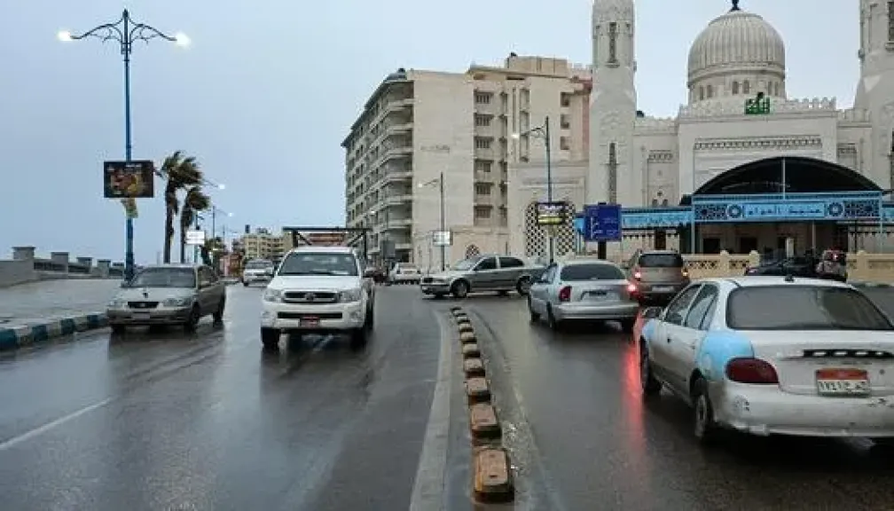 طقسًا باردًا في الصباح الباكر