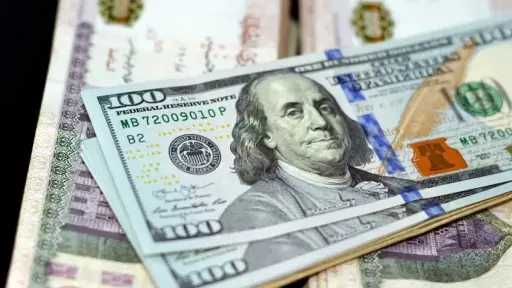 استقرار سعر الدولار مقابل الجنيه اليوم: تفاصيل الأسعار في البنوك