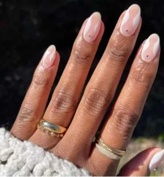 تصاميم الأظافر.. أبرز صيحات موضة عيد الفطر لإطلالة مميزة