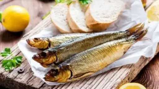 استشاري قلب: الرنجة غذاء غني بالفوائد ولكن الحذر مطلوب للاستهلاك الصحيح في... استشاري قلب: الرنجة غذاء غني بالفوائد ولكن الحذر مطلوب للاستهلاك الصحيح في العيد