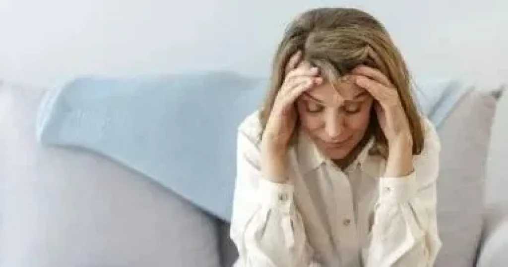أعراض غير متوقعة لانقطاع الطمث..  ما لا تعرفه معظم النساء