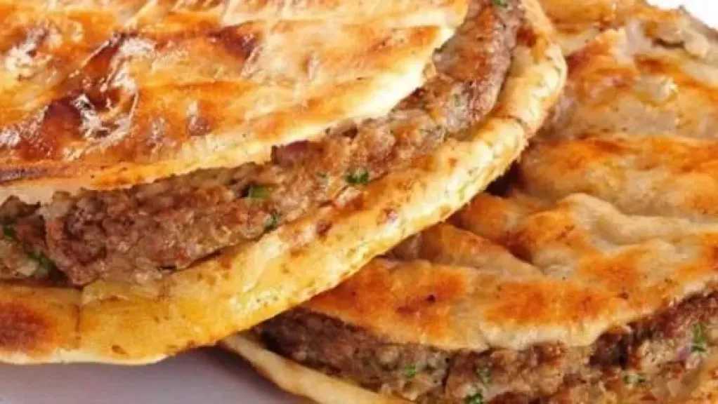 طريقة عمل الحواوشي اللذيذ في دقائق لعزومات عيد الفطر