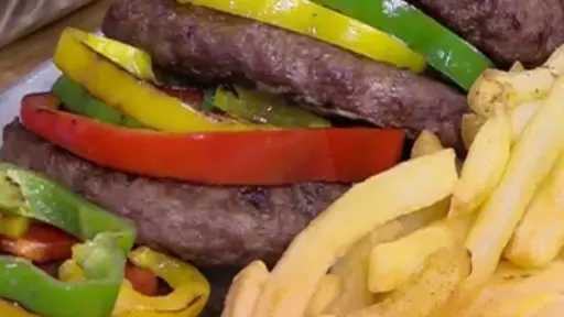 طريقة مبتكرة لتحضير برجر شهي في الفرن بمكونات منزلية بسيطة