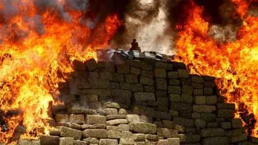 إحالة سيدة تقود تشكيل عصابي للاتجار بالمخدرات والأسلحة إلى الجنايات