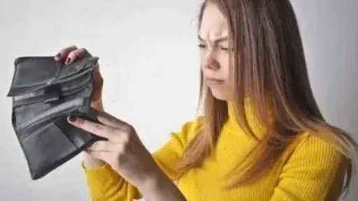 لربات البيوت.. سلوكيات استهلاكية واعية لمواجهة ارتفاع النفقات لربات البيوت.. سلوكيات استهلاكية واعية لمواجهة ارتفاع النفقات