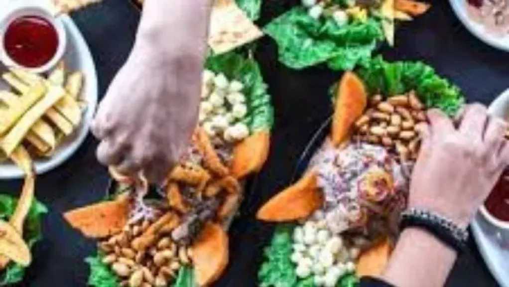 طرق مبتكرة لتحويل بواقي الطعام إلى وجبات شهية ومفيدة