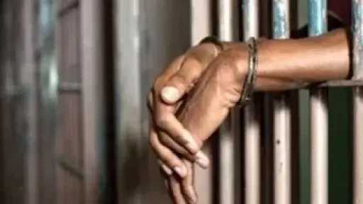 النيابة العامة تحقّق في واقعة تحرش بسائقة ”نقل ذكي” وتطلب فحصه طبياً النيابة العامة تحقّق في واقعة تحرش بسائقة ”نقل ذكي” وتطلب فحصه طبياً