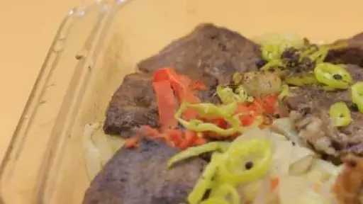 طريقة تحضير صينية البطاطس باللحمة في المنزل بخطوات سهلة