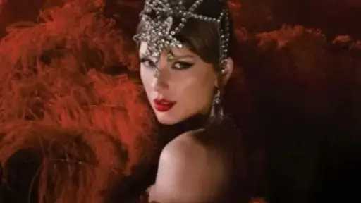 تايلور سويفت تبدأ العمل على ألبومها المنتظر وسط تركيز على حياتها الشخصية