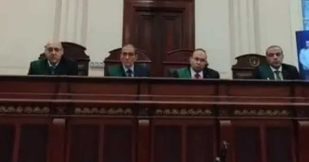 السجن 7 سنوات لبائعة مناديل بتهمة قتل عامل في الإسكندرية