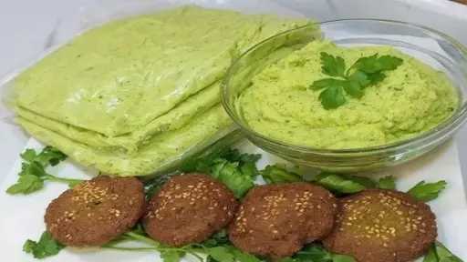 الطعمية.. وجبة صباح حد السعف ومميزة للصيام الطعمية.. وجبة صباح حد السعف ومميزة للصيام