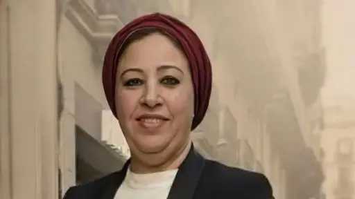 وفاة الكاتبة الصحفية لمياء عبد الحميد: وداعًا لرمز الإعلام المصري