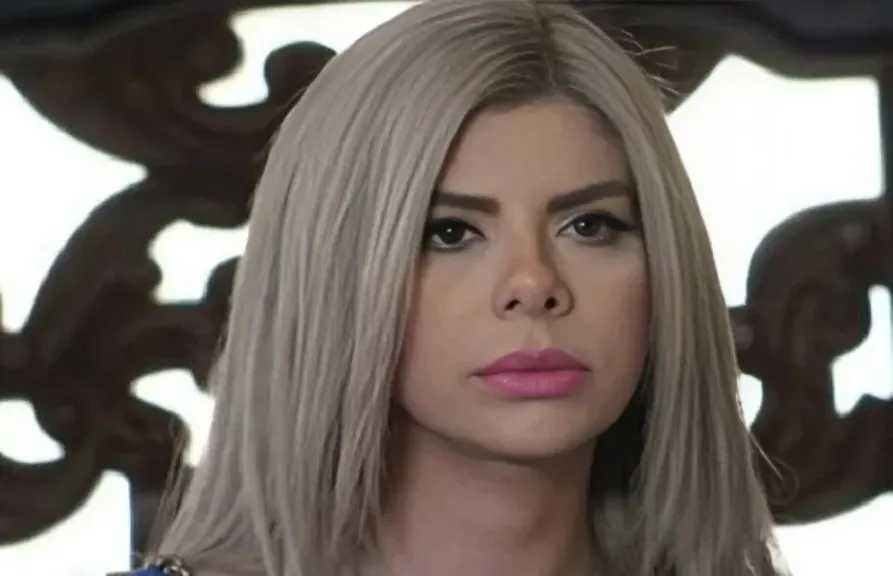 الموت يفجع الفنانة أميرة فتحي