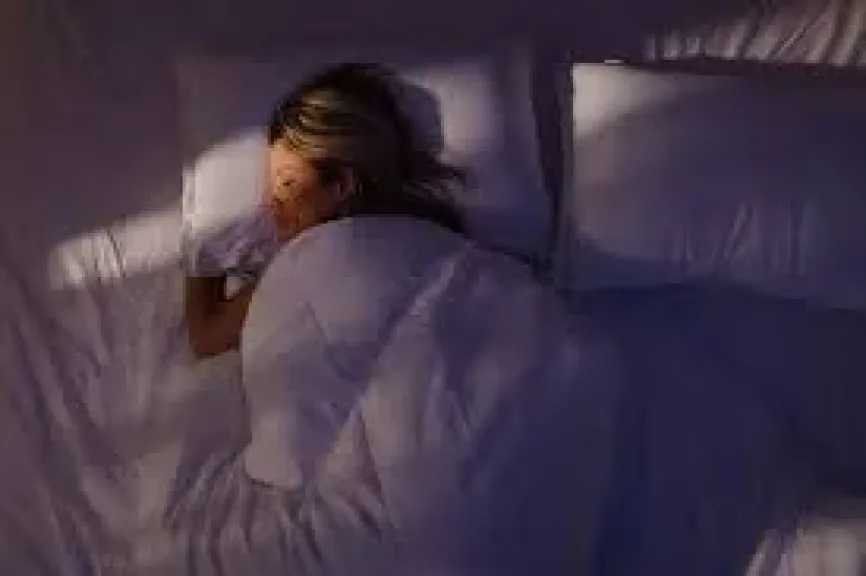 دراسة: قلة النوم لدي النساء تهدد الصحة العامة وترفع خطر الأمراض المزمنة