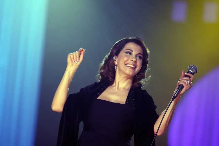 ماجدة الرومي: كيف لك أن تنزفي كل جمالك وتبقَي شامخة في وجه الحرب؟