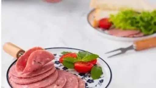 تحضير اللانشون في المنزل.. وصفة سهلة بمكونات بسيطة وجودة عالية