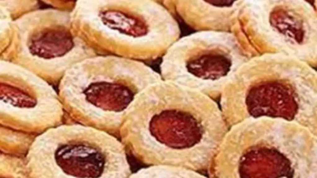 طريقة عمل السابليه بمربى الفراولة.. وصفة شهية بخطوات سهلة