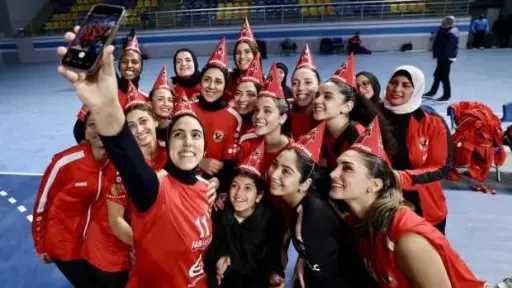 الأهلي يستضيف بطولة أفريقيا للطائرة للسيدات بمشاركة 18 فريقًا الأهلي يستضيف بطولة أفريقيا للطائرة للسيدات بمشاركة 18 فريقًا