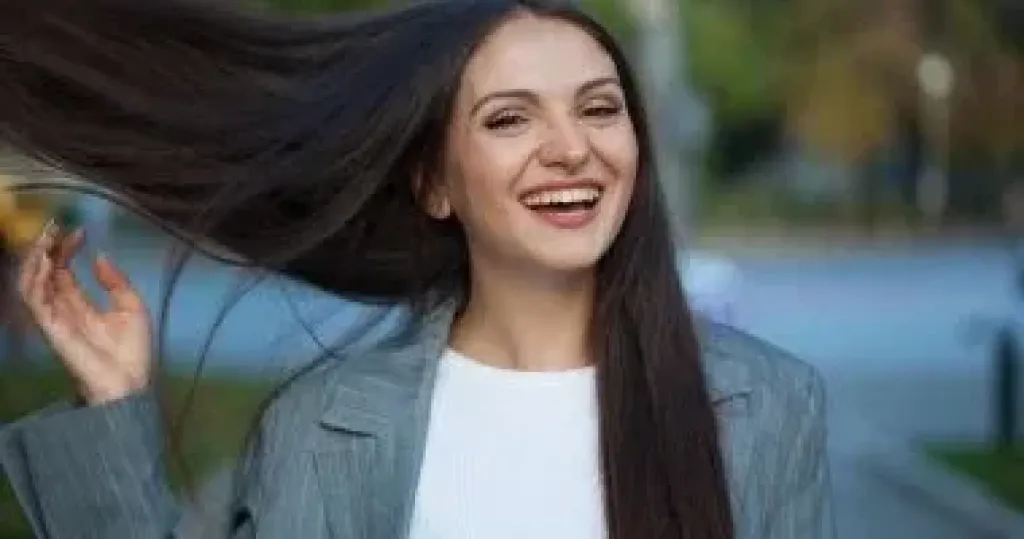 كثافة الشعر وحيويته