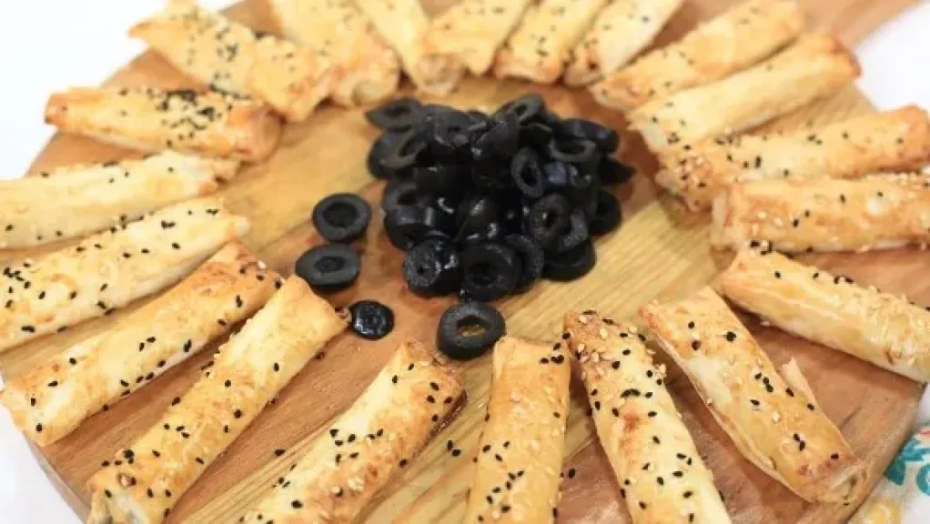 جلاش بالجبن والزيتون