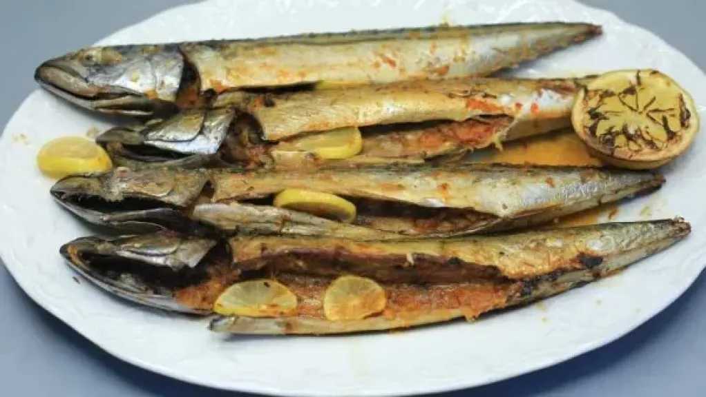 طريقة شهية لتحضير سمك الماكريل بالزيت والليمون
