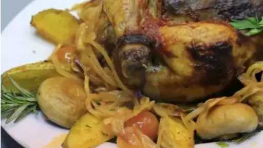 طريقة تحضير دجاج محشي بالفريك بخطوات سهلة ومذاق شهي