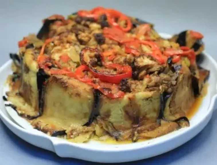 مقلوبة القرنبيط.. وجبة غنية وسهلة التحضير بخطوات بسيطة