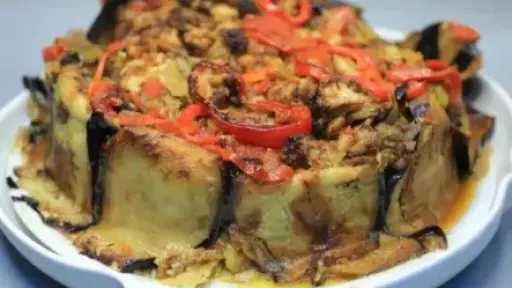 مقلوبة القرنبيط.. وجبة غنية وسهلة التحضير بخطوات بسيطة