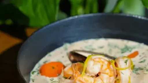 لربات البيوت.. 5 استخدامات مبتكرة للبن القاطع بدلًا من التخلص منه