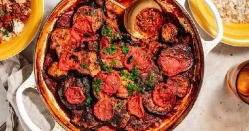 طريقة جديدة لتحضير صينية الباذنجان باللحم المفروم بخطوات بسيطة