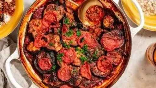 طريقة جديدة لتحضير صينية الباذنجان باللحم المفروم بخطوات بسيطة