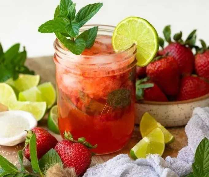 موخيتو الفراولة.. مشروب صيفي منعش بلمسات بسيطة